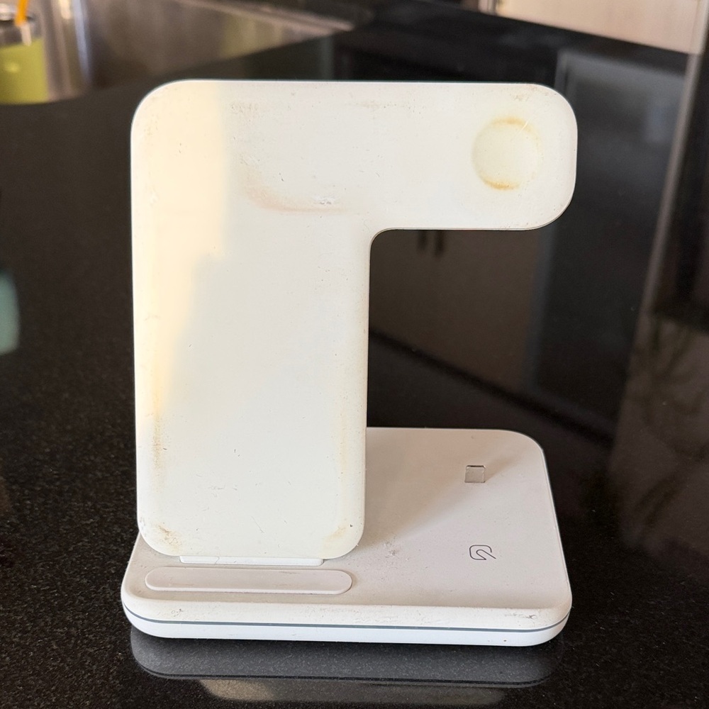 White 3 in 1 Wireless Charging Station Dock iPhone Apple Watch AirPods Qi Stand
